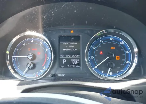 2019 Toyota Corolla Le z USA, uszkodzony, nr VIN 5YFBURHE1KP888204